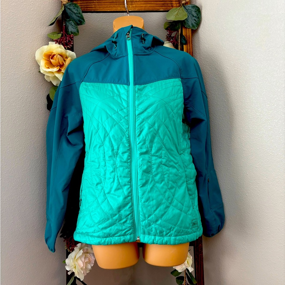 REl Mont Range Quilted PrimaLoft Hooded Jacket in turquoise and teal EUC